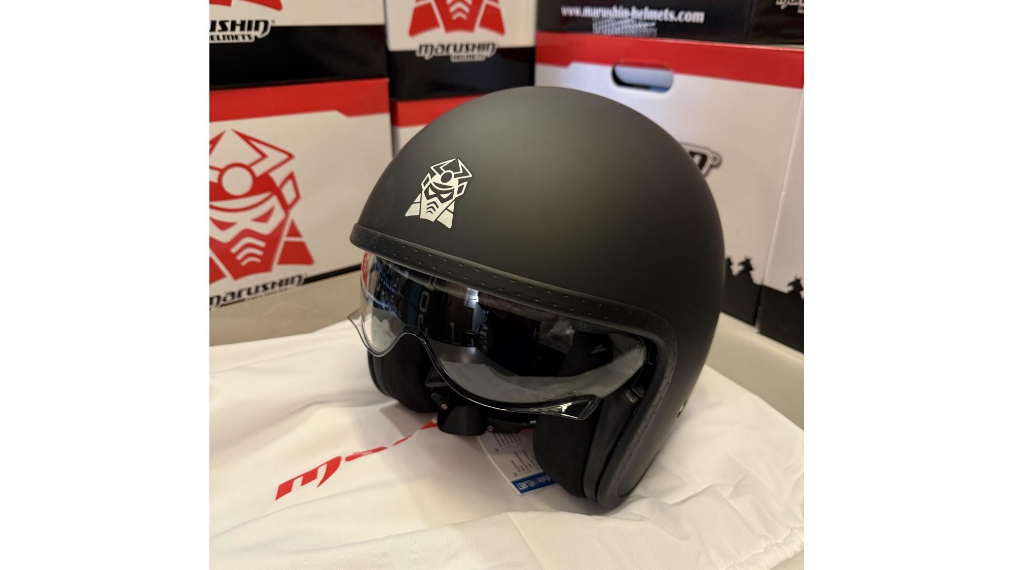 CASQUE DE MOTO JET MARUSHIN C-650 REBEL NOIR MAT XS