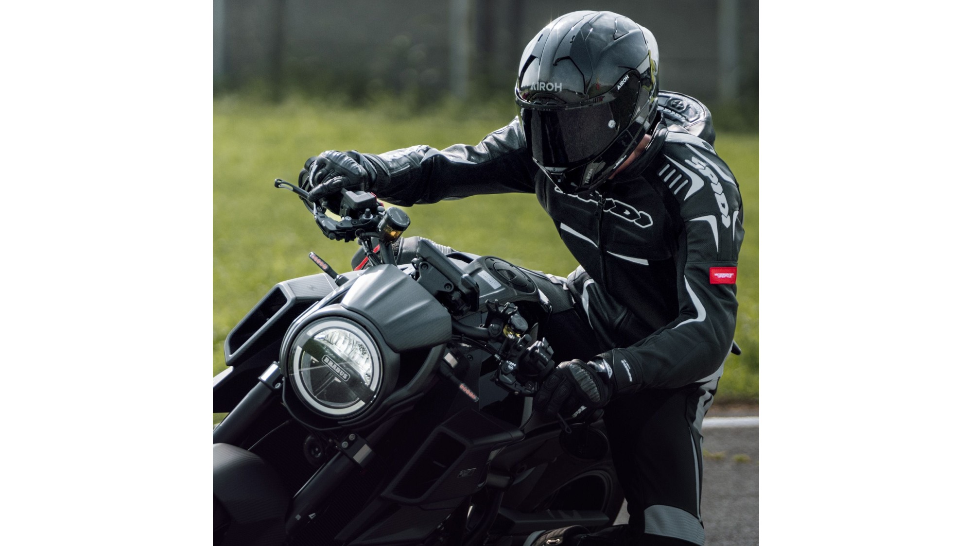 CASQUE AIROH GP800 NOIR MAT