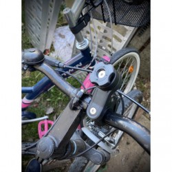 Support universel Moto / Scooter / Velo / Retroviseur