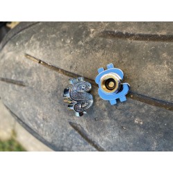 Bouchon de Valve DOLLARS CHROME (la paire)